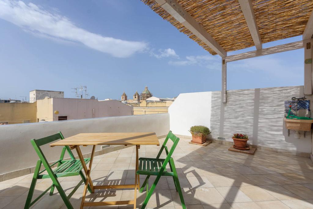 Апартаменти Le Casuzze Di Trapani Vista Mare Номер фото